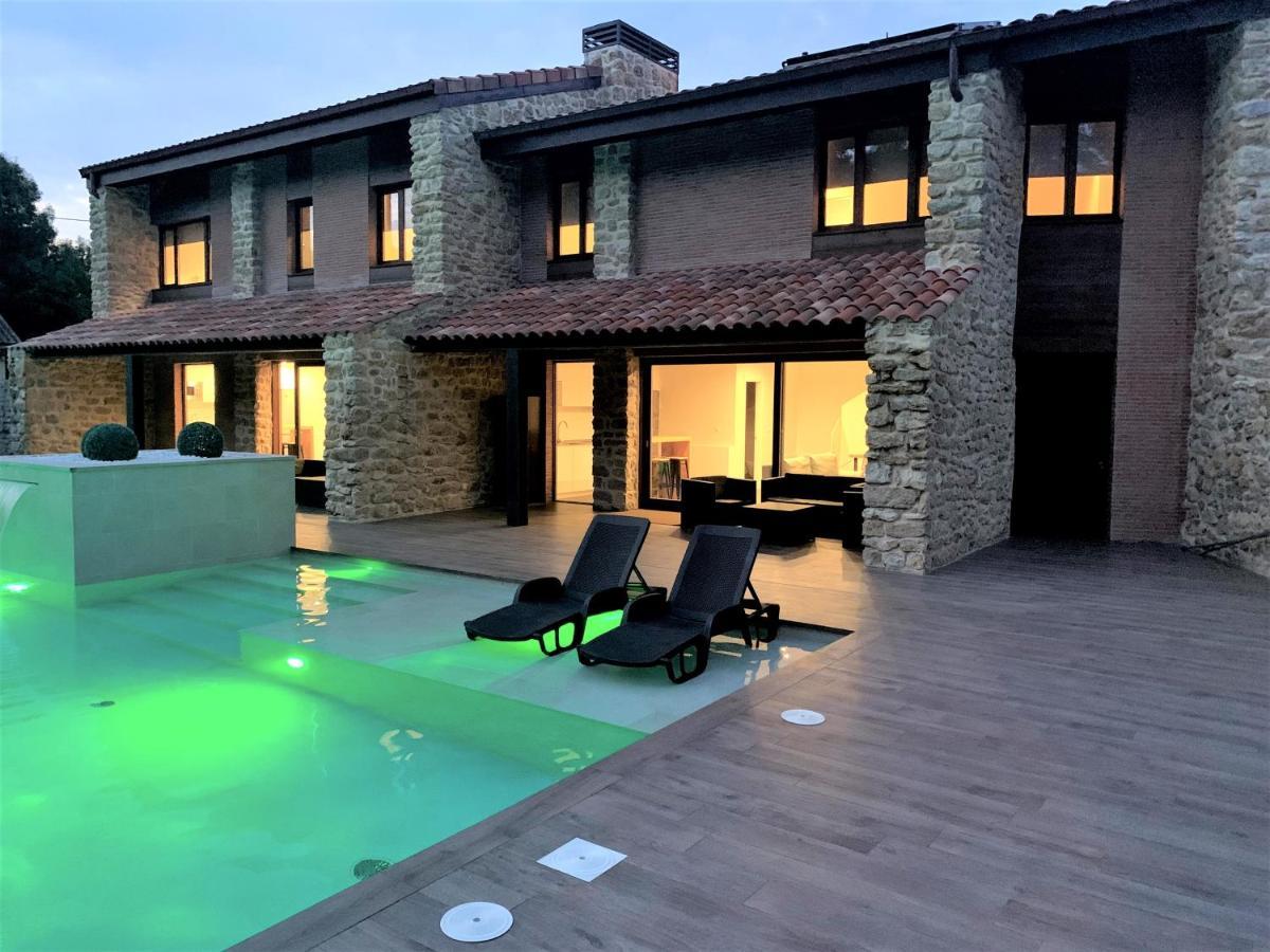 2 Apartamentos En Villa Con Piscina Privada En Asturias El Marquesau Noriega Exterior photo