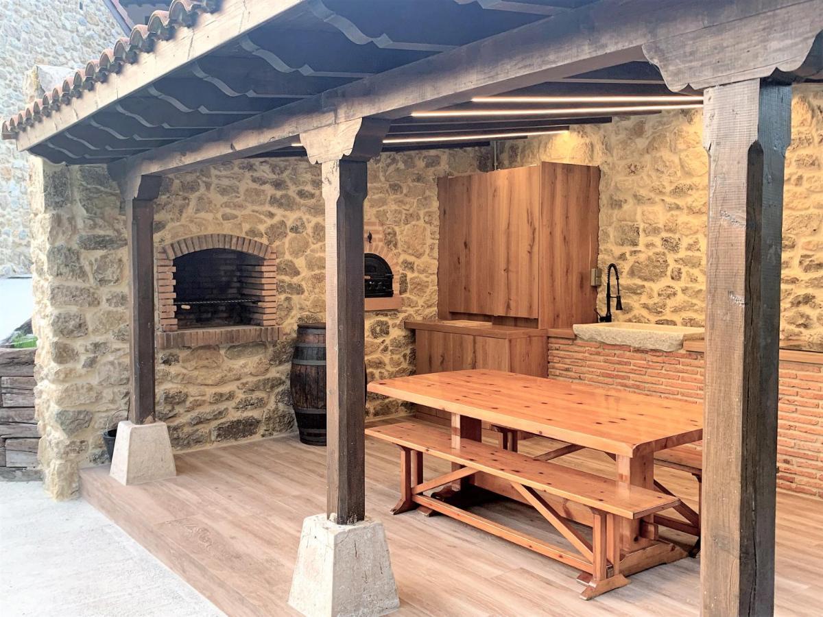 2 Apartamentos En Villa Con Piscina Privada En Asturias El Marquesau Noriega Exterior photo