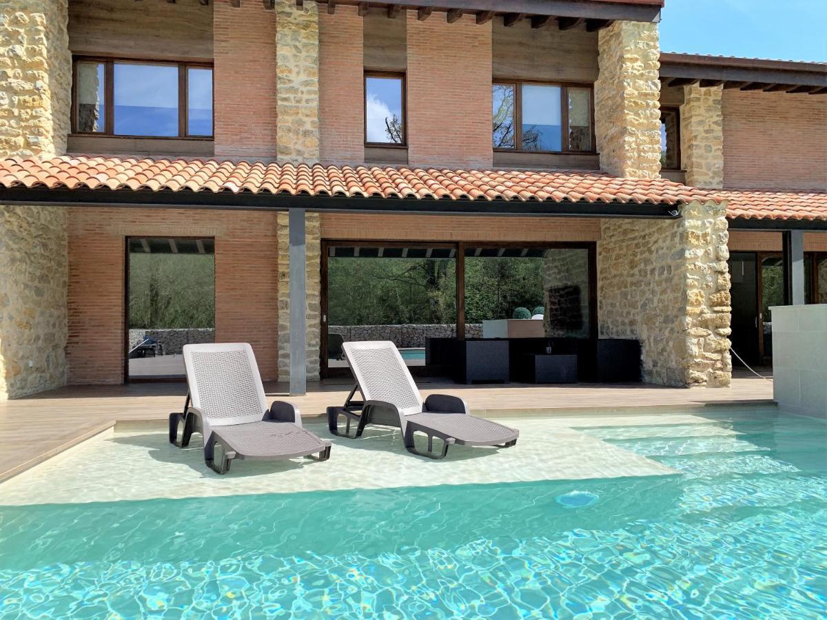 2 Apartamentos En Villa Con Piscina Privada En Asturias El Marquesau Noriega Exterior photo